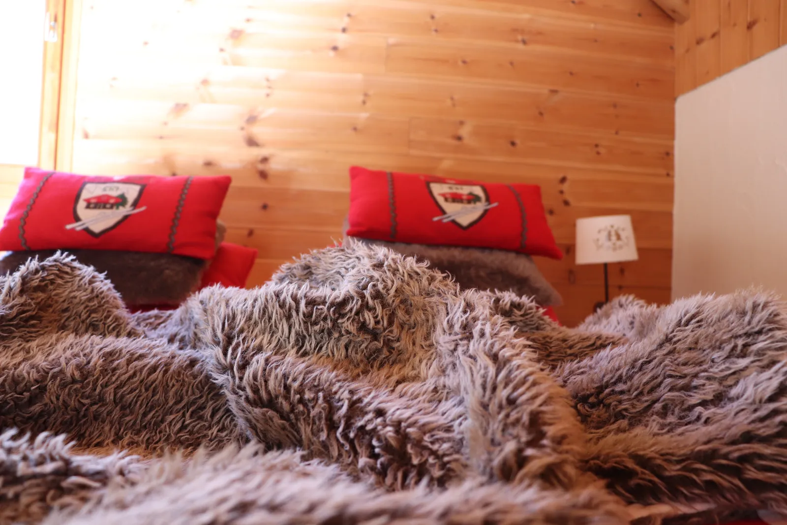 Maison d'Hôtes Luxe 3 Chalets 14 chambres , à Névache 10 hectares de Terrain , vallée classée Hautes-Alpes - 4